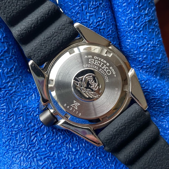 SOLD: Seiko Prospex Samurai - “Save the Ocean - 44mm Automatic 200m Dive Watch - Picture 3 of 4